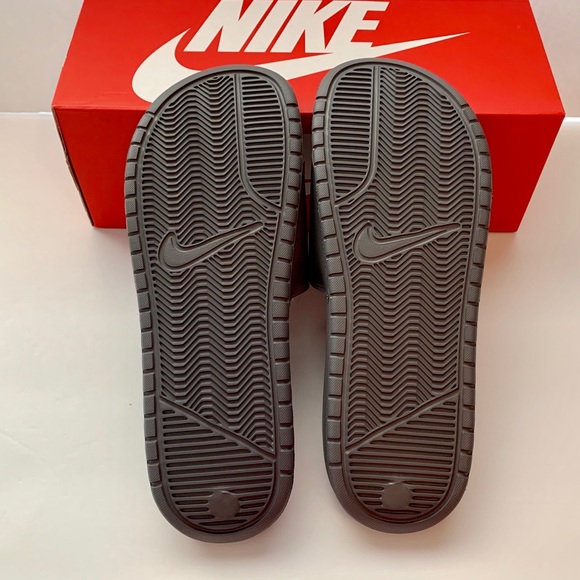 🔥Nike SALE🔥NEW Benassi JDI Sandals - Picture 3 of 8